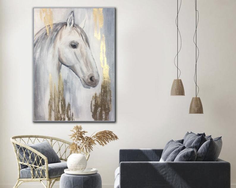 Pferdegemälde, Elegantes Pferdeportrait, Moderne Wandkunst, Goldakzente, Schlafzimmerwandkunst, Originalkunstwerk, Wohnungswandkunst, Wohnzimmer