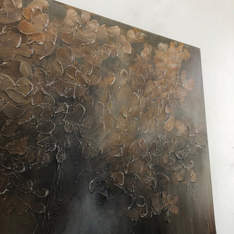 Fredfyldt skov Abstrakt tekstureret trælandskab i jordfarver Moderne naturkunst Skovvægkunst Ro natur Moderne kunst