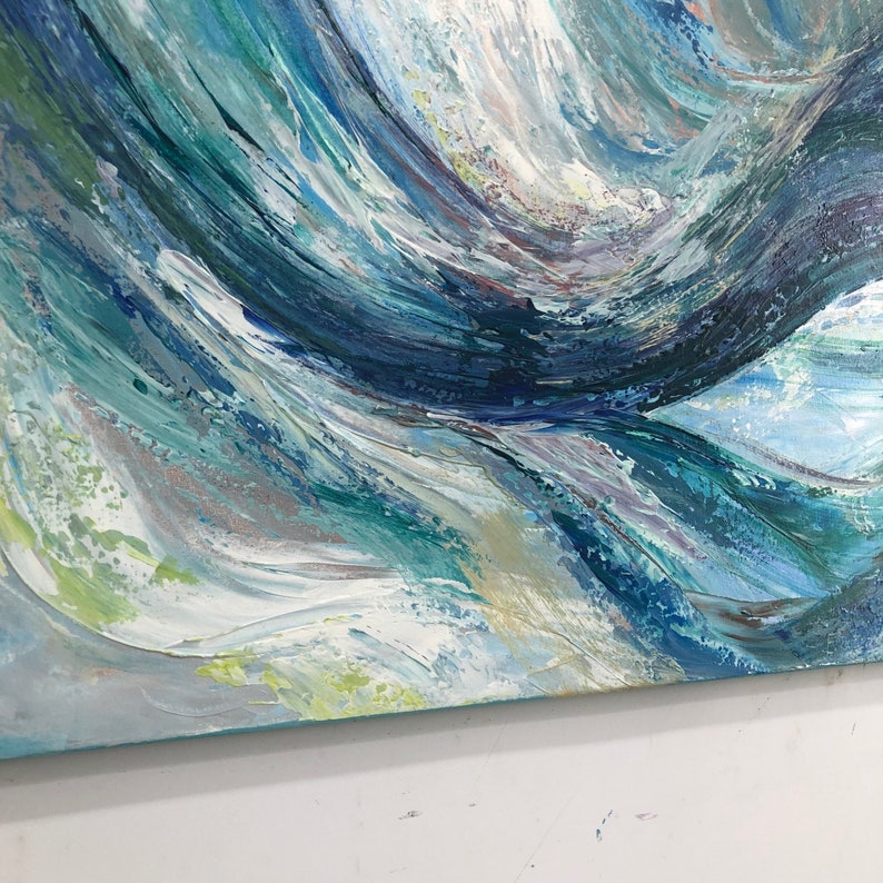 Abstrakt blåt maleri Lyseblåt maleri Abstrakte havscener Bølgemaleri Stueindretning Akrylmaleri Kontorvægkunst